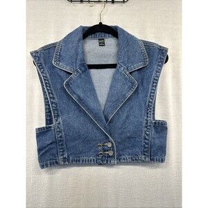 Dazy Brand Cropped Denim Vest Med Wash Sz Large Silver Buttons Unique Side Cut